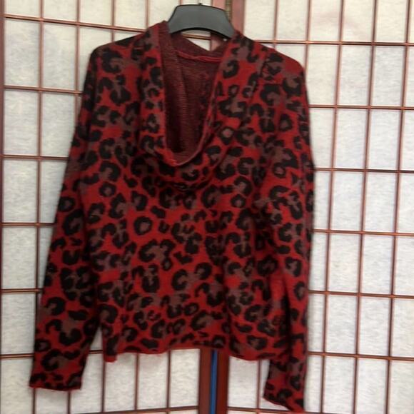 AQUA LEOPARD PRINT HOODIE SWEATER SIZE S - Picture 3 of 4